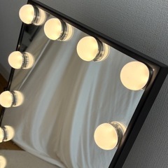 LEDライト付き 女優ミラー／ハリウッドミラー（スタンドタイプ）の画像