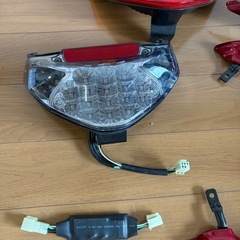 アドレスV125 ワインレッド外装　LEDテールの画像