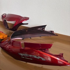 アドレスV125 ワインレッド外装　LEDテールの画像