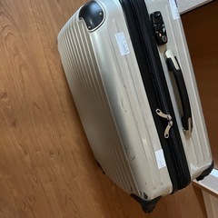 スーツケースの画像