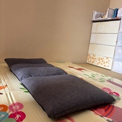 折りたたみチェアの画像