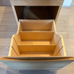 【カリモク】学習机の引き出しの画像