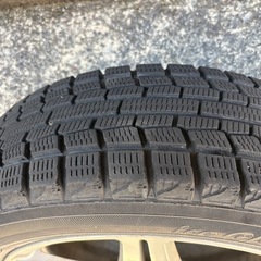 【応募ストップ】スタッドレスタイヤ4本【ホイール付き】の画像