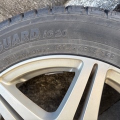 【応募ストップ】スタッドレスタイヤ4本【ホイール付き】の画像