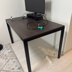 伸長式ダイニングテーブルの画像