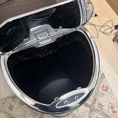 確定しました！自動開閉ゴミ箱の画像