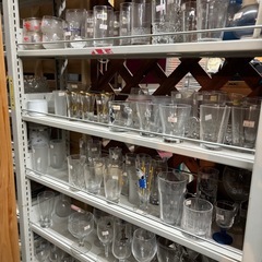 在庫整理！ 数に限りあり！ カゴ詰め放題 ！ガラス食器色々 1,000円！ レトロな食器あり◆取りに来て頂ける方♪の画像