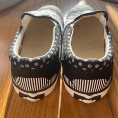 おそ松さんのくつ靴の画像