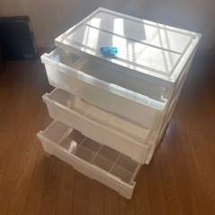 衣装ケースあげます。の画像