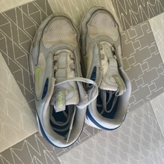 nike ジェニア靴の画像