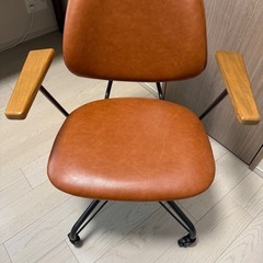 アボック デスクチェア・キャメル色の画像