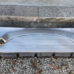 トヨタ カローラスポーツ リアトランクスポイラー　中古 シルバーメタリックの画像