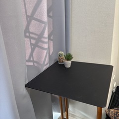 サイドテーブルの画像