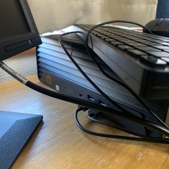 パソコン画面、PC、キーボード、マウスセットの画像