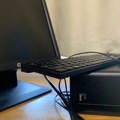 パソコン画面、PC、キーボード、マウスセットの画像