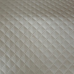 ニトリ 肩・首・背中も支える枕の画像