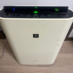 空気清浄機　SHARP  KC-D70-W の画像