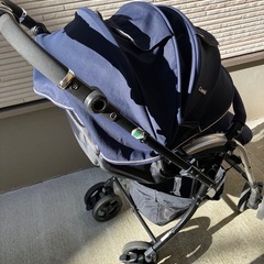 コンビ　ベビーカーの画像