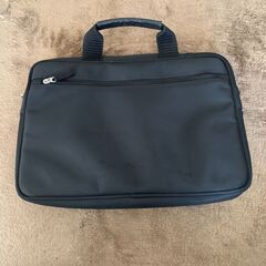 IRANSER手提げカバンの画像