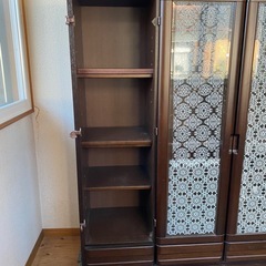 棚　　本棚　引き出しの画像