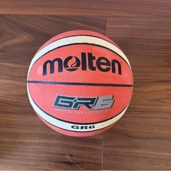 リップスティック・バスケットボール・縄跳びの画像