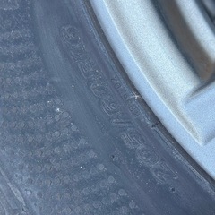 雪が降って大変な事になる前に！ 2023年製 バリ溝タイヤとホイールセット RK5 ステップワゴンに使用 205/60R16 6.5j +53 114.3 5穴 テーパーナットの画像