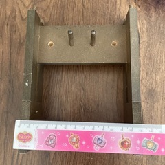 鍵をかけるラック　一部壊れありの画像