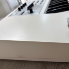 Roland JUNO-DS 61鍵 ホワイト 白 ケース付きの画像