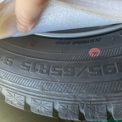 195/65R15のスタッドレスタイヤとアルミHの4本セットの画像