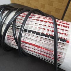 未使用 開封済み 融雪ヒーター ネットけーる 2.5m　（50cm x 2.5m ）敷地内の空間融雪に！ネットタイプ 100V 凍結防止 札幌 北20条店の画像