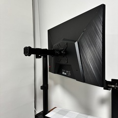 MSI    ゲーミングモニター 144Hz 1ms、GEO サウンドスピーカー 30W の画像