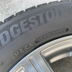 2022年製 スタッドレスタイヤ ブリヂストン VRX3 185/60R15 ホイール TOPRUN 15 x 5.5J 4穴 PCD 100の画像