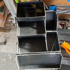 コスメボックス　工具箱にもの画像