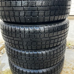 ダイハツ純正14インチアルミホイール付きスタッドレスタイヤの画像