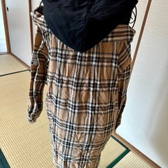 ナルミヤ LOVEtoxic 肩出しシャツ フード付きの画像