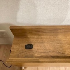 ベッドフレーム【クイーンサイズ】の画像