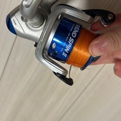 釣竿2本(リール付き)の画像