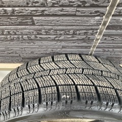 スタッドレスタイヤの画像