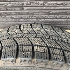 スタッドレスタイヤの画像