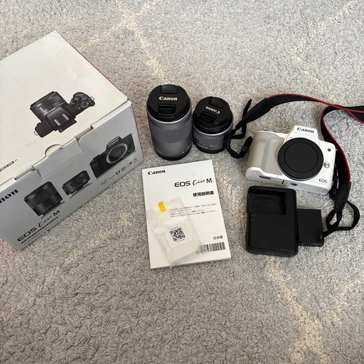 Canon EOS Kiss M レンズ2本＆SDカードセット 送料込み