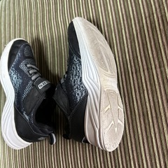 ＳＫＥＣＨＥＲＳ　18cmの画像