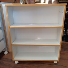 山善　YAMAZEN　キャスター付き　コミックラック　漫画本　マンガ　マルチラック　シェルフ　スリム　ホワイト　ナチュラル　サイズ（約）幅17.5×奥55×高68　　■近隣配送無料 買取GO‼　栄和店の画像