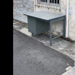 オフィス机の画像