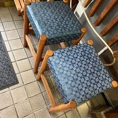 木製スツール クッション付き（1脚800円）の画像