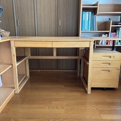⭐︎値引き交渉可能⭐︎学習机・勉強机・パソコンデスクの画像
