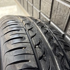 ホイール付きラジアルタイヤ1本の画像