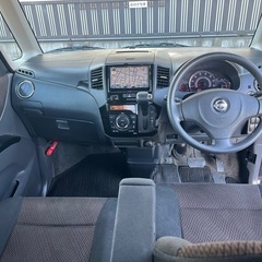 ニッサンルークスの画像