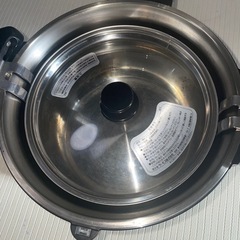 サーモス 真空保温調理器 シャトルシェフ 3.0L (3~5人用) クリアステンレス KBG-3000 CSの画像