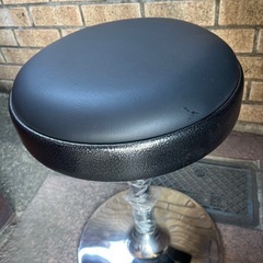 【新品未使用】カウンタースツールの画像