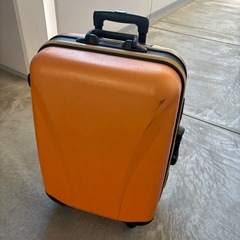 スーツケースの画像